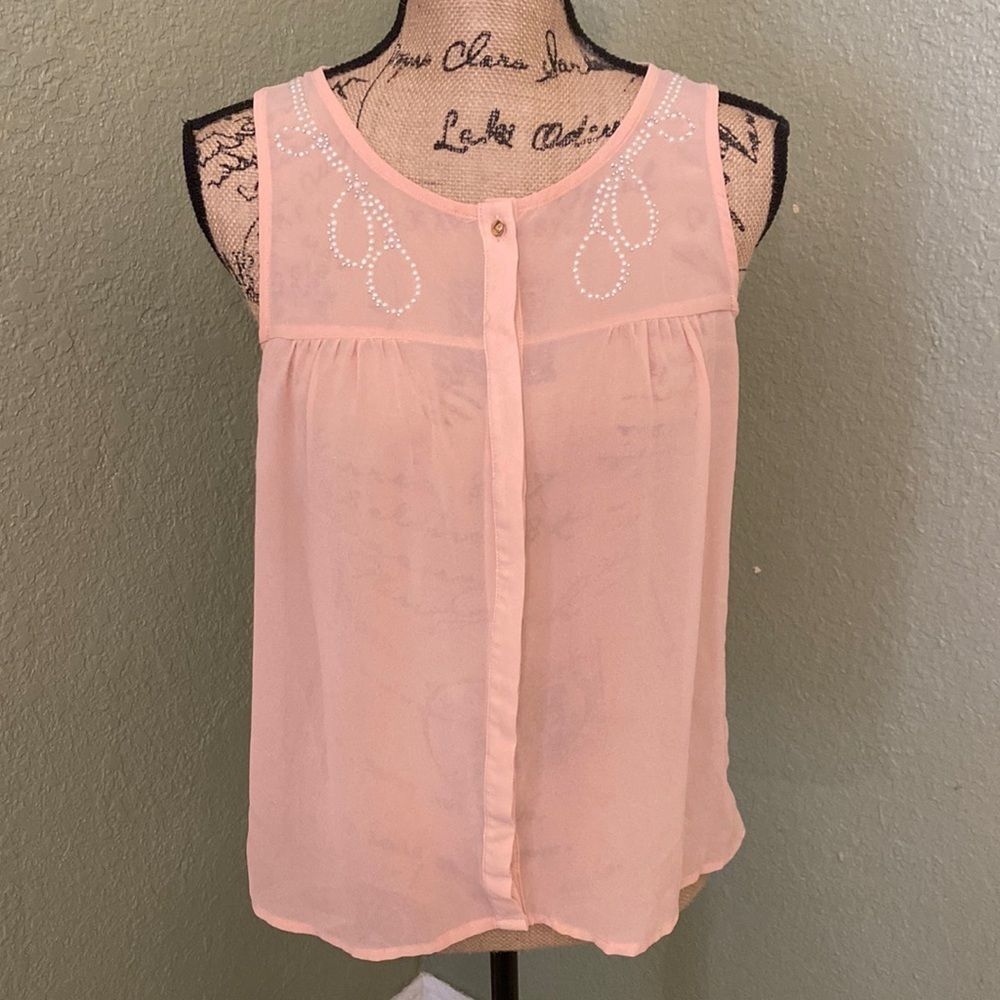 Euc soft pink with accents